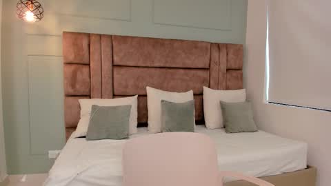     online show from 10.25.25