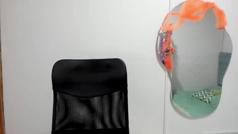 Snapshot of julieta_star69 chatting on 10.18.25 julieta_star69 online show from 10.18.25