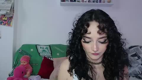 Snapshot of julietajaguar chatting on 12.24.24 Julieta Jaguar online show from 12.24.24