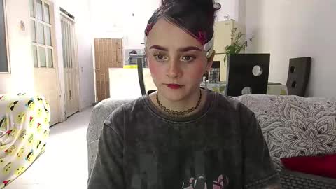 Julieta Jaguar online show from 04.30.26