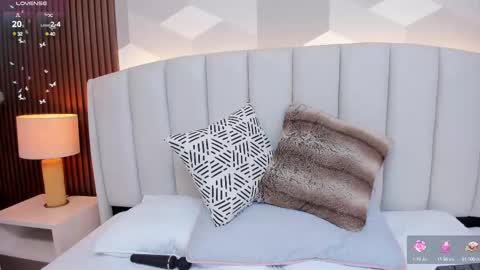 Julieta Santos online show from 03.04.25