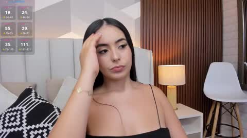 Julieta Santos online show from 09.11.25