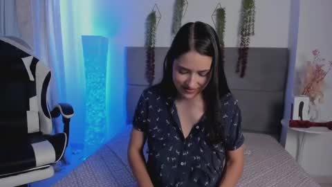 Julieta Snow online show from 06.09.26