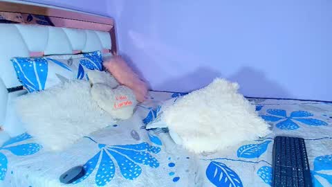 julieth rossi online show from 09.18.25