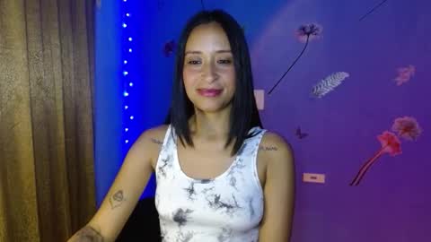 Snapshot of julieth_smith_xoxo chatting on 11.14.25 Michelle Smith online show from 11.14.25