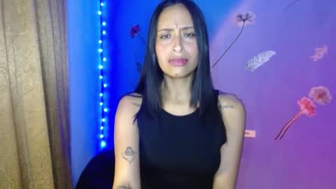 Snapshot of julieth_smith_xoxo chatting on 11.15.25 Michelle Smith online show from 11.15.25