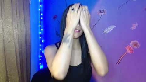 Snapshot of julieth_smith_xoxo chatting on 11.17.25 Michelle Smith online show from 11.17.25