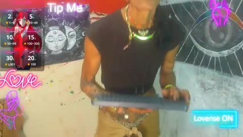 Snapshot of julieth_wolf chatting on 10.16.25 Julieth Wolf online show from 10.16.25