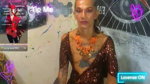 Snapshot of julieth_wolf chatting on 11.23.25 Julieth Wolf online show from 11.23.25