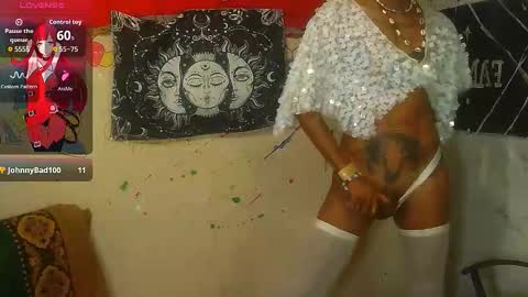 Snapshot of julieth_wolf chatting on 12.02.25 Julieth Wolf online show from 12.02.25