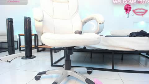 Julietha online show from 01.23.25