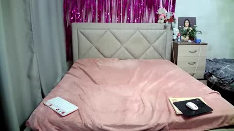 Julietkitty online show from 03.07.25