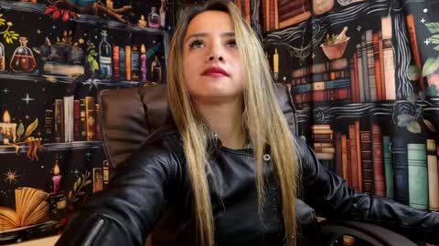 Snapshot of julietta__jackson chatting on 01.03.25 Julietta Jackson online show from 01.03.25