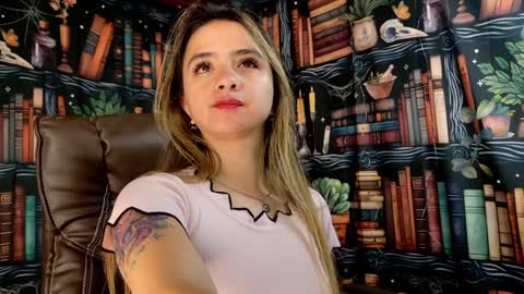 Snapshot of julietta__jackson chatting on 01.23.25 Julietta Jackson online show from 01.23.25