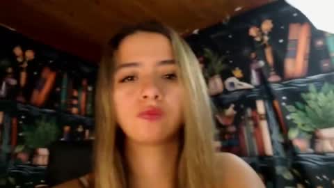 Snapshot of julietta__jackson chatting on 02.10.25 Julietta Jackson online show from 02.10.25