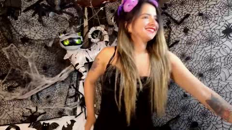 Snapshot of julietta__jackson chatting on 10.29.25 Julietta Jackson online show from 10.29.25