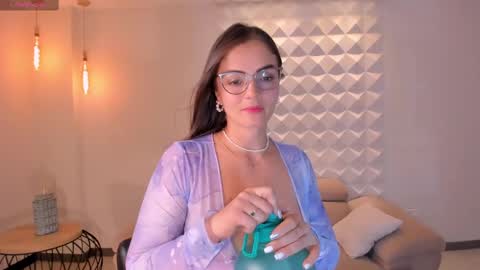 JULIETTA online show from 02.28.25