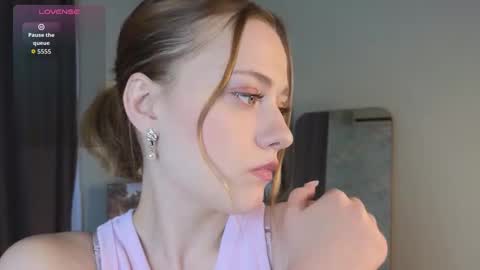 Mia online show from 11.10.25