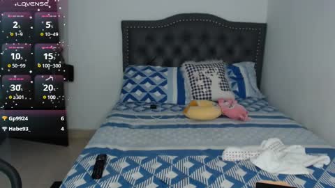 Snapshot of juliette_ponce chatting on 12.10.24 juliette online show from 12.10.24