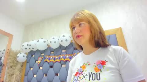 Snapshot of juliette_pretty_ chatting on 06.30.26 juliette_pretty_ online show from 06.30.26