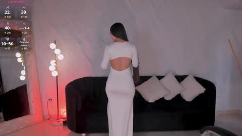 Juliette Moreau online show from 05.25.26