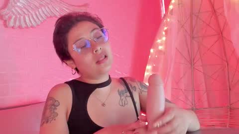 Julieta online show from 10.30.25