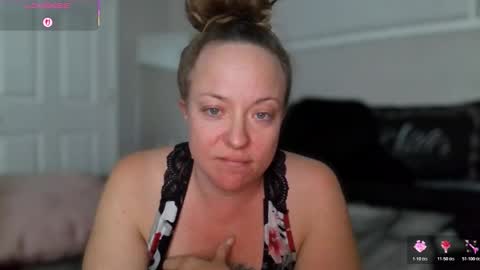 Juli Monroe online show from 11.07.25