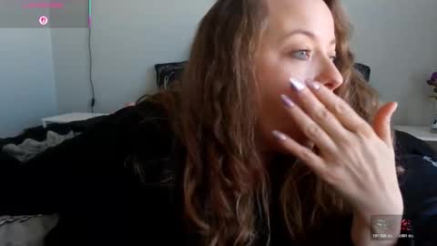 Juli Monroe online show from 01.05.26