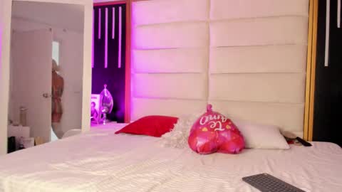 Snapshot of julimonroe19 chatting on 03.03.26 Juli online show from 03.03.26