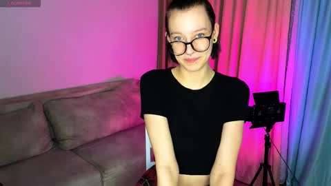 Snapshot of jullbollar chatting on 11.08.25 NaOmi online show from 11.08.25