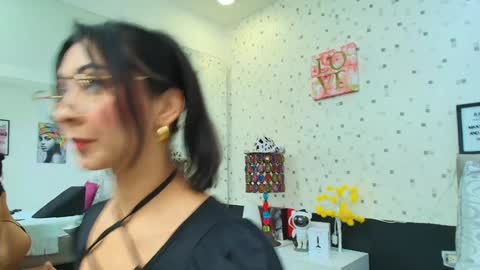 Snapshot of jullietareyes chatting on 01.09.25 Julieta Reyes online show from 01.09.25