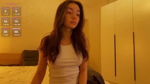 Snapshot of julya_flowerss chatting on 12.05.25 Hloya online show from 12.05.25