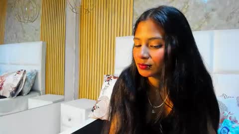 juna_hyl online show from 03.17.26