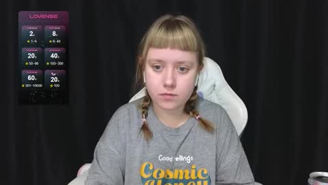 Snapshot of june_shy0 chatting on 12.05.25 June online show from 12.05.25