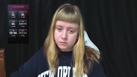 Snapshot of june_shy0 chatting on 12.23.25 June online show from 12.23.25