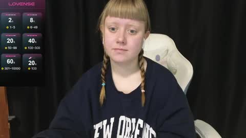 Snapshot of june_shy0 chatting on 03.28.26 June online show from 03.28.26