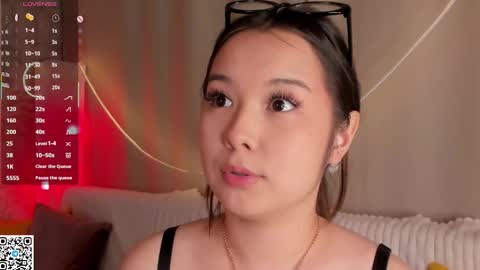 Bella online show from 11.30.25