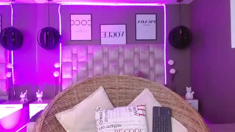 Snapshot of juniper_hill chatting on 02.20.25 Juniper online show from 02.20.25