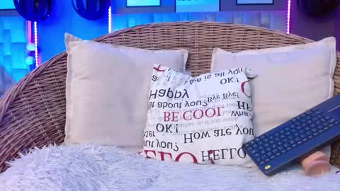 Snapshot of juniper_hill chatting on 03.06.25 Juniper online show from 03.06.25