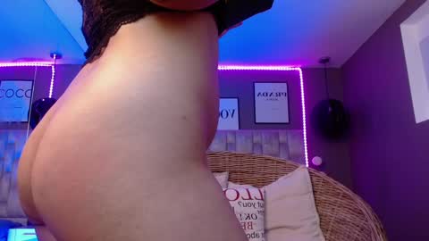 Snapshot of juniper_hill chatting on 03.08.25 Juniper online show from 03.08.25