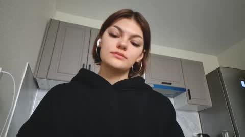 Snapshot of junitaolquin chatting on 11.20.25 Ashley online show from 11.20.25