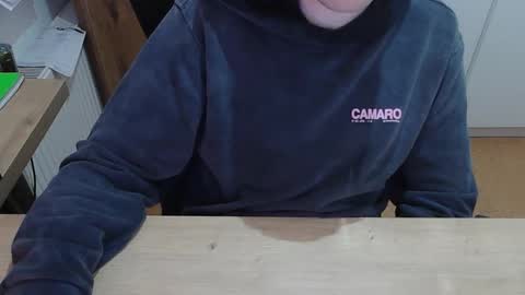 junk2711 online show from 11.08.25