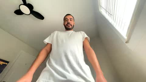 juntos751539 online show from 12.25.24