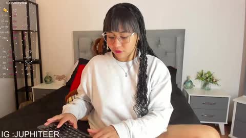  viviana  sasha  online show from 01.07.25