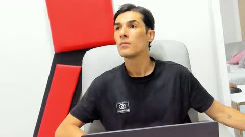 Snapshot of jupiter_333 chatting on 11.07.25 Jupiter online show from 11.07.25