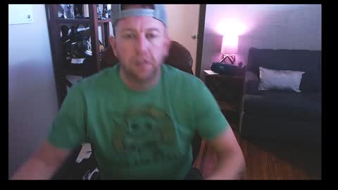 Snapshot of jusbeaz8722 chatting on 01.06.25 JustnSide Unexxst online show from 01.06.25