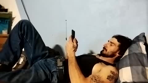 Snapshot of just2day2000 chatting on 02.08.25 just2day2000 online show from 02.08.25