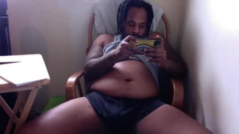 Snapshot of just2real chatting on 12.29.24 Real online show from 12.29.24