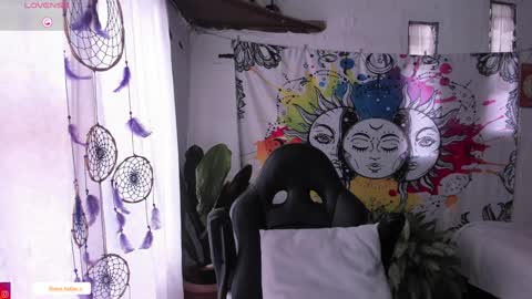 Snapshot of just_katiex chatting on 02.06.25 Sofia online show from 02.06.25