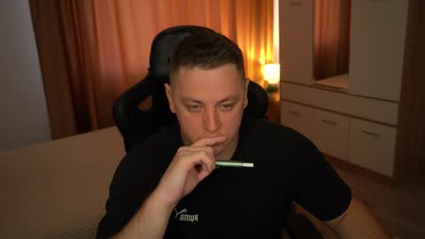 Snapshot of just_top chatting on 09.17.25 David online show from 09.17.25